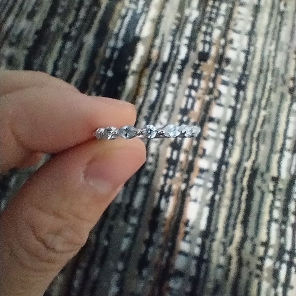Diamond Ring - Picture 4 of 10